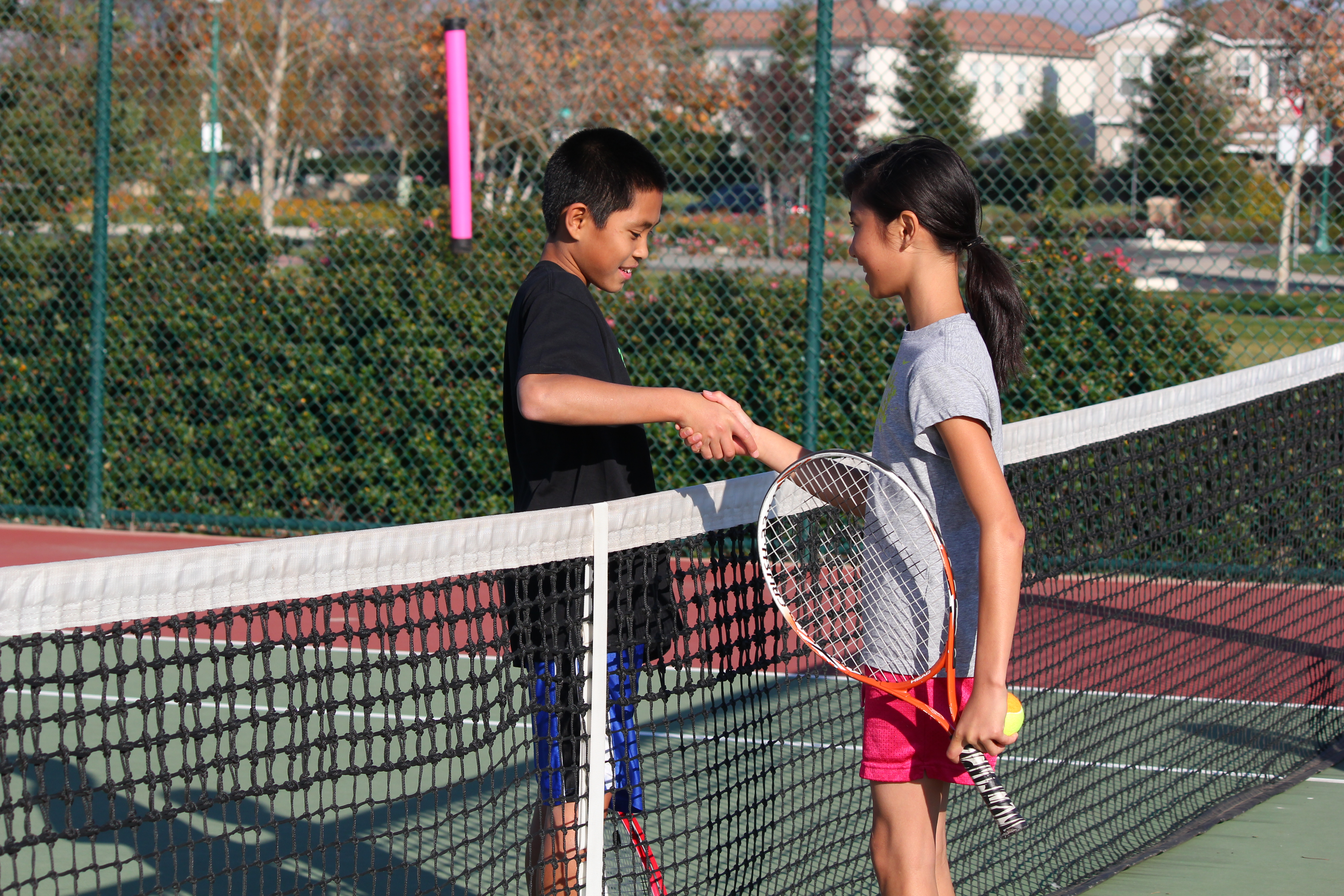 The Benefits of Doubles Tennis