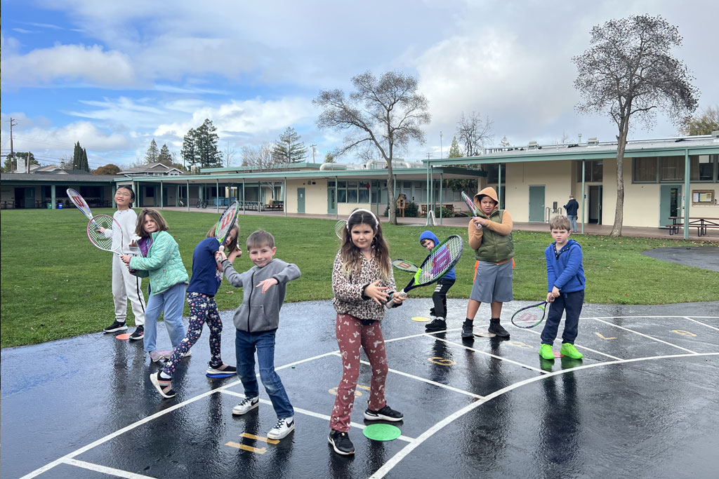 Playing Tennis with Friends: How to Make Every Match More Exciting