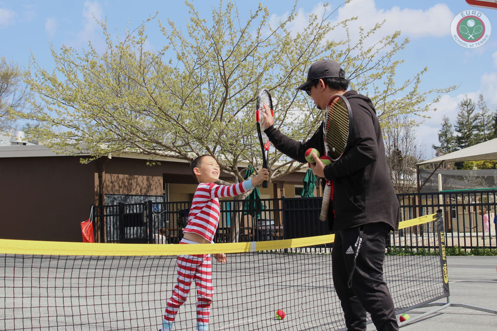 Top Tips for Parents: Supporting Your Young Tennis Player